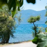 Villa Seafront House In Vathi,