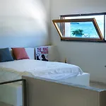 Seafront House In Vathi, * Méthana
