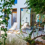 Villa Seafront House In Vathi, Méthana