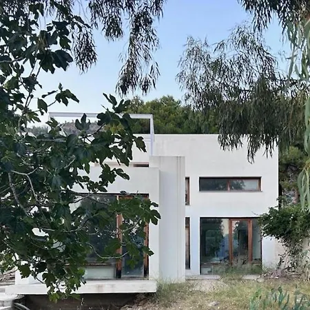 Seafront House In Vathi, Méthana