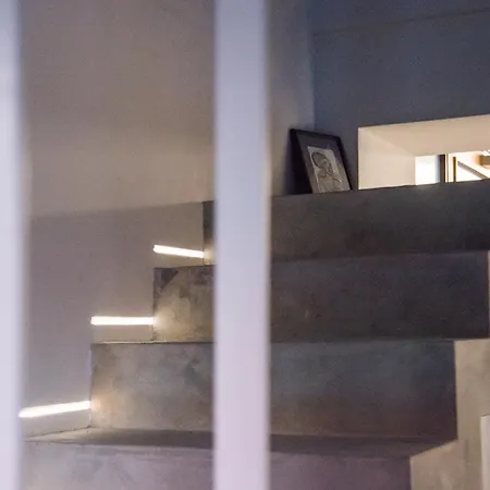 Seafront House In Vathi,