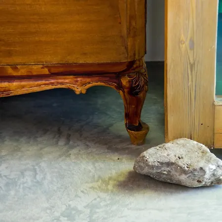 Seafront House In Vathi, Villa