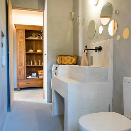 Seafront House In Vathi, Méthana