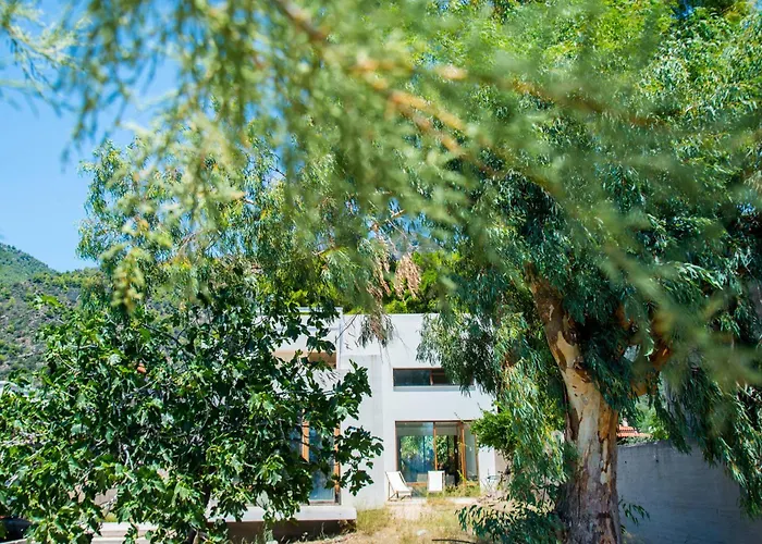 Willa Seafront House In Vathi, *