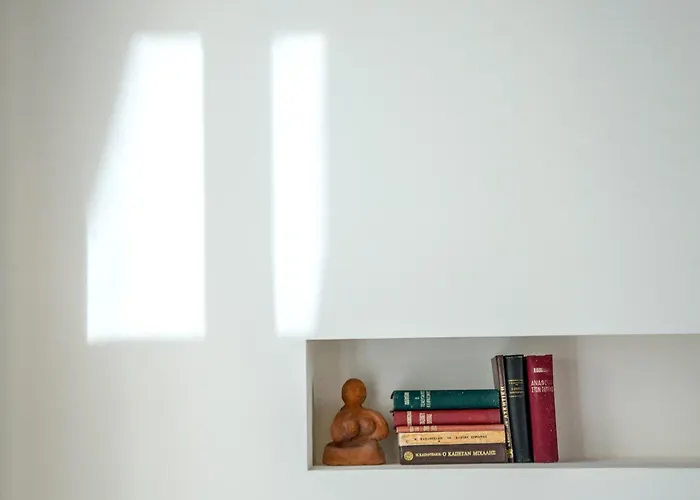 Seafront House In Vathi, 别墅 *