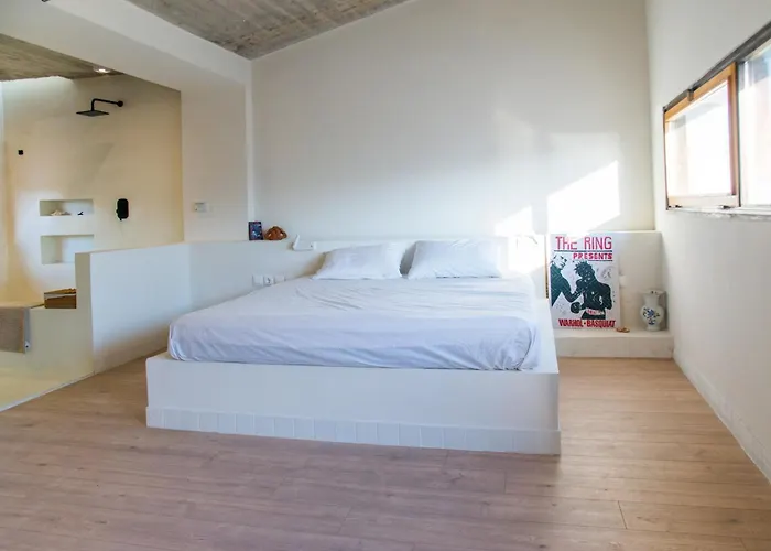 Βίλα Seafront House In Vathi, Μέθανα