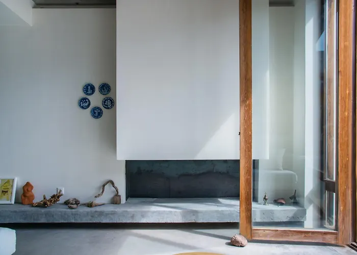 Seafront House In Vathi, * Méthana